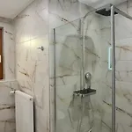 דירה Anna S Cozy With Private Forest, Canopy Terrace & Parking, Near Red Bull Ring סנט מיכאל אין אוברסטירמרק