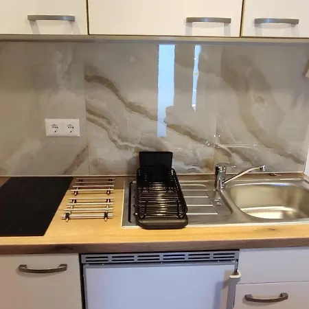 Anna S Cozy With Private Forest, Canopy Terrace & Parking, Near Praebichl