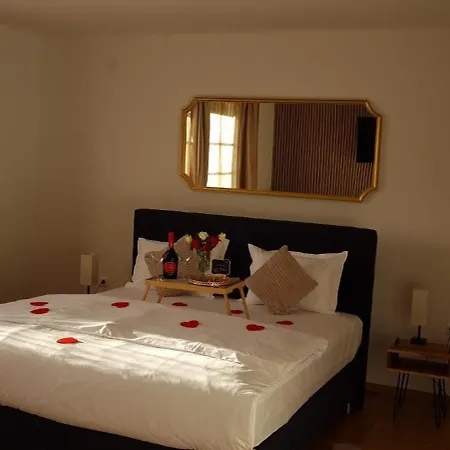 Anna S Cozy With Private Forest, Canopy Terrace & Parking, Near Praebichl *