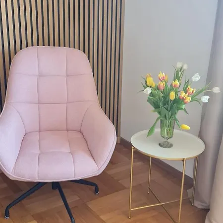 Anna S Cozy With Private Forest, Canopy Terrace & Parking, Near Praebichl Apartament Sankt Michael in Obersteiermark