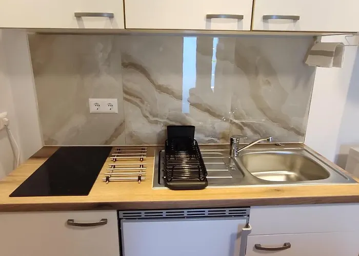 Anna S Cozy With Private Forest, Canopy Terrace & Parking, Near Praebichl