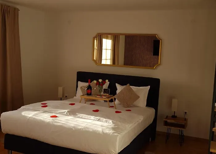 Anna S Cozy With Private Forest, Canopy Terrace & Parking, Near Praebichl *