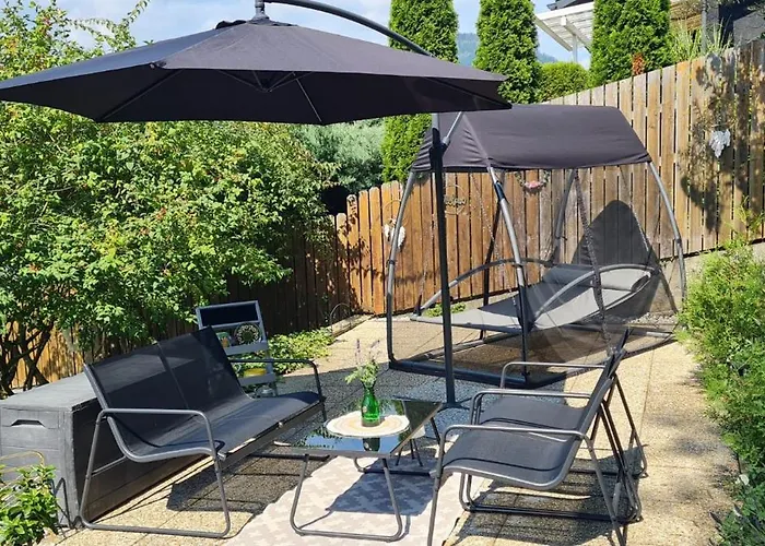 Anna S Cozy With Private Forest, Canopy Terrace & Parking, Near Praebichl 아파트 장크트 미하엘 인 오베르슈타이어마르크