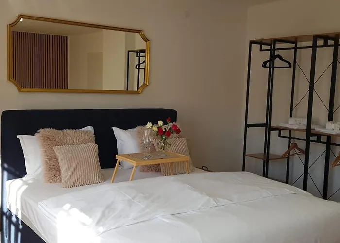 Anna S Cozy With Private Forest, Canopy Terrace & Parking, Near Praebichl *