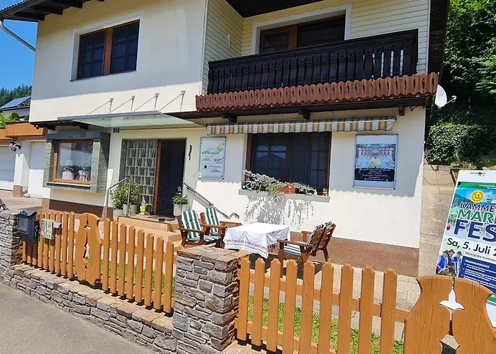 Anna S Cozy With Private Forest, Canopy Terrace & Parking, Near Praebichl 아파트 *